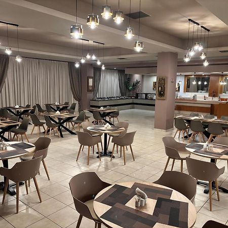 Achillio Hotel Комотини Экстерьер фото